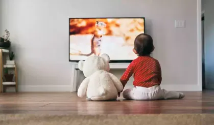 Çocuklar ekranla ne zaman tanışmalı?